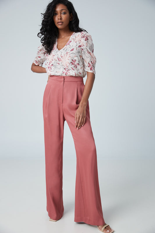 High waist pant with front pleats