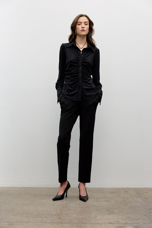 Pantalon étroit à enfiler en jersey mat avec détails en cuir végane