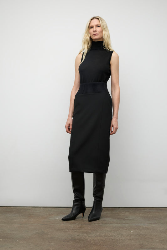 Mid-Length skirt with rib waist band