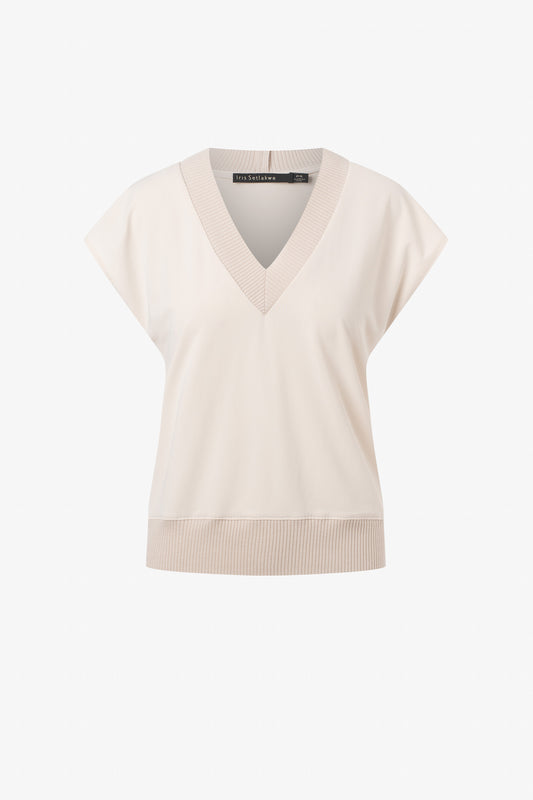 Matte jersey v neck top with rib