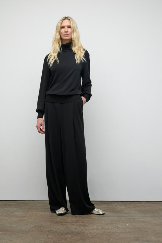 Turtleneck top with rib