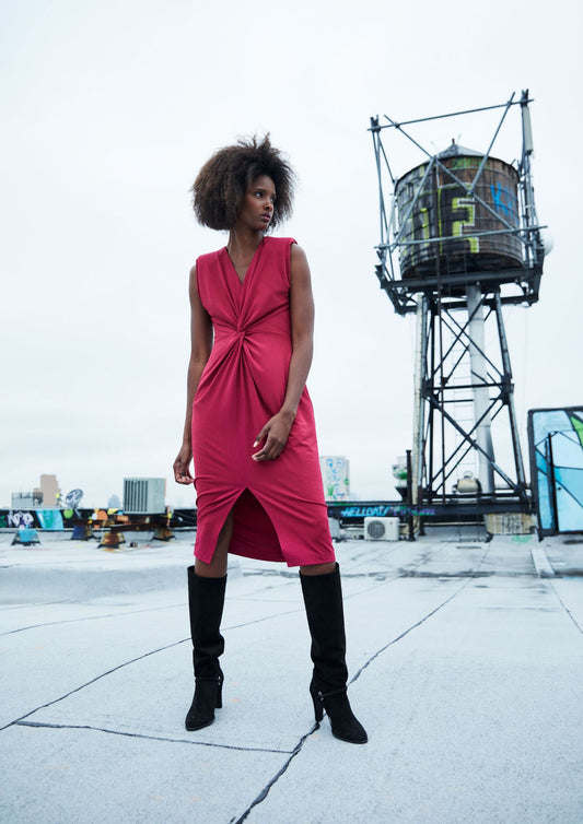 Sleeveless dress With Front Knot Detail