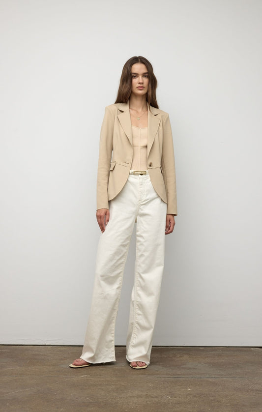 Veste droite à finitions brutes