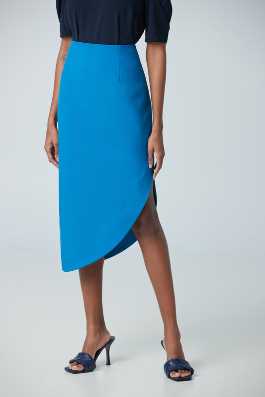 Jupe au genoux assymétrique