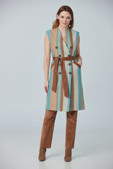 Sleeveless long coat