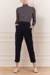 Crop pant with front pleat