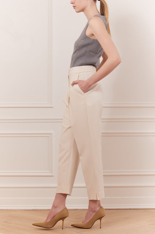Crop pant with front pleat